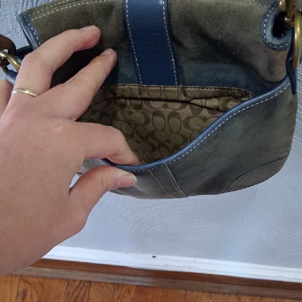 Coach RARE SUEDE Cross Body - Picture 3 of 4